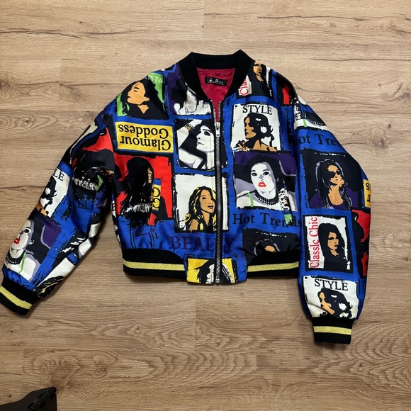 Graphic Print 90’s inspired cropped lined bomber style jacket - Picture 2 of 4